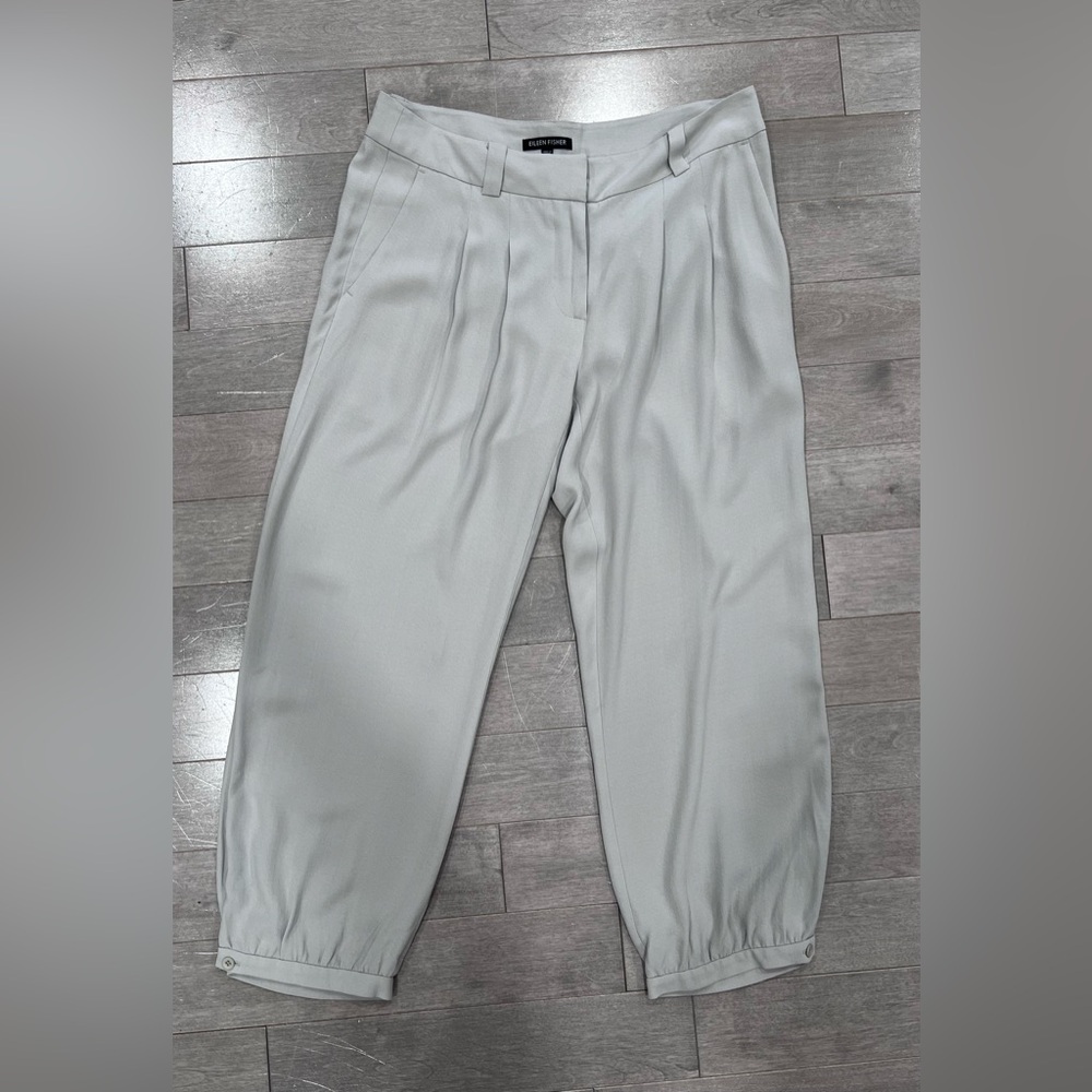 NWOT Eileen Fisher 100% Silk Tapered Cropped Trouser Pant Light Gray XS - Picture 2 of 10